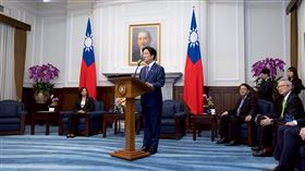 總統賴清德接受「貝里斯新任駐臺特命全權大使梅凱瑟呈遞到任國書」。（圖／總統府提供）