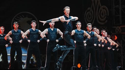 踢踏舞傳奇來台巡演　千套造型震撼亮相