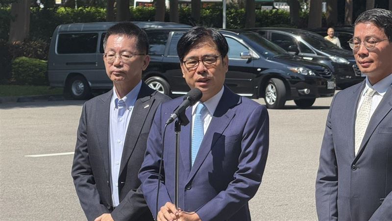 赴政院談財劃法　陳其邁：盼朝野放下屠刀