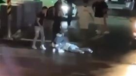 苗栗,中古車,糾紛,鬥毆,BMW。（圖／翻攝畫面）