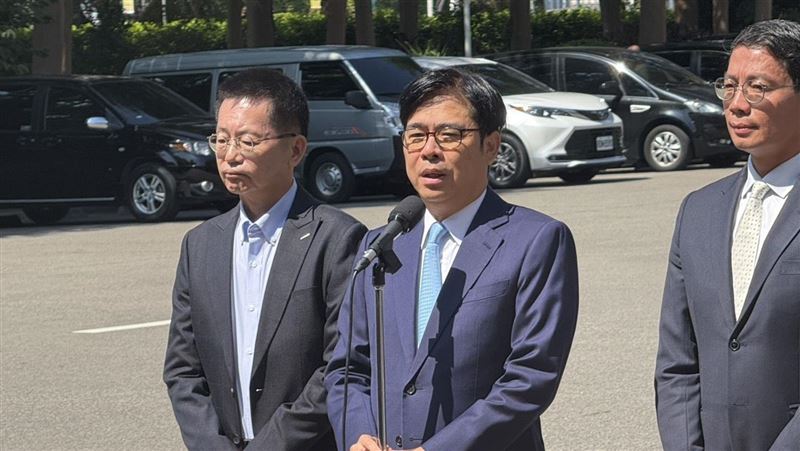 為財劃法開砲　陳其邁嗆他：當院長怎不修