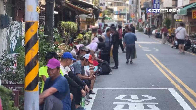 民眾大排長龍