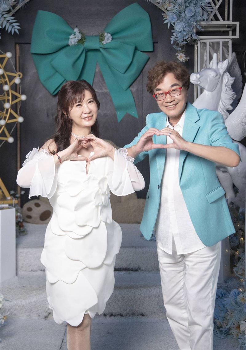 新人組合「如福添藝」由鄭錦福與林曉如共同組成。（圖／如福添藝提供）