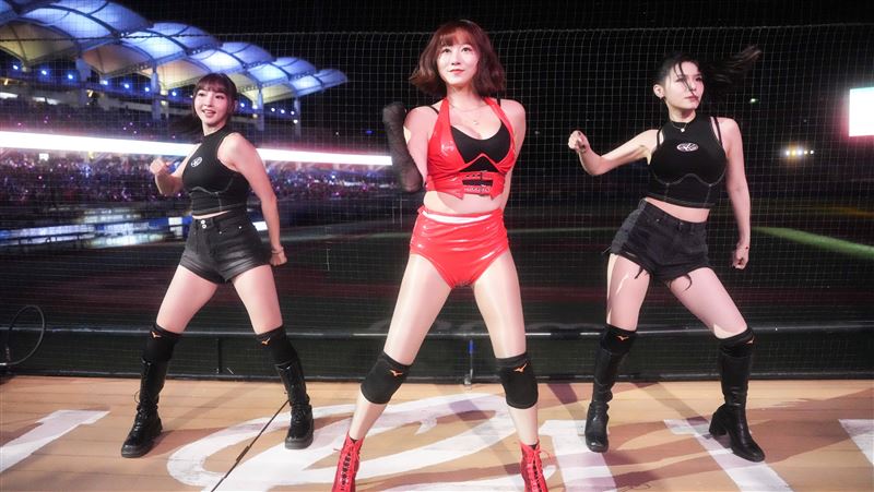 統一獅女孩日賽後表演。（圖／統一獅提供）