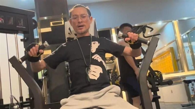 52歲男星突暴瘦現身　驚人老態畫面流出