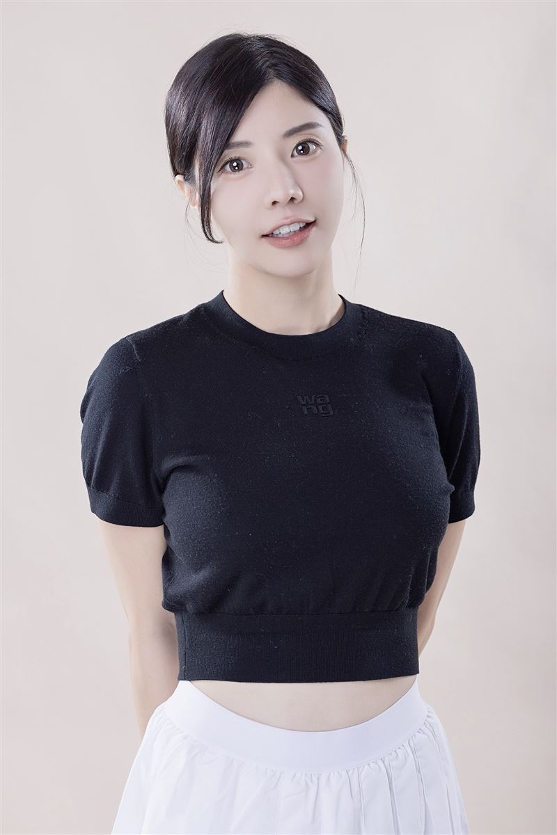 甜美艾融大方公開理想型：喜歡毛小孩更加分（圖/財團法人流浪動物之家基金會提供）