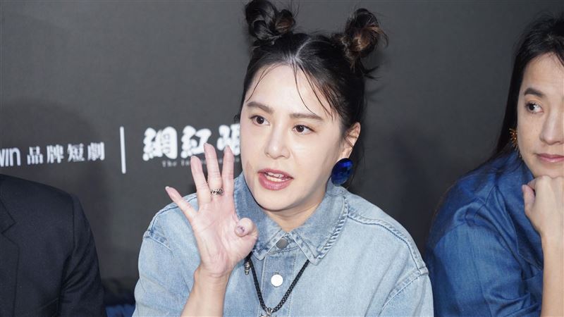 女星見少女信義區醉倒　友1舉動讓她動怒