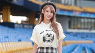 短今遊艇爆乳熱舞片流出　美胸狂晃網全暈