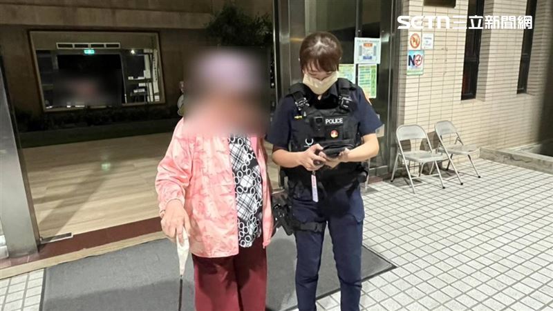 84歲嬤在家聽到詭異敲擊聲,循聲外出查看卻越走越遠,不慎迷路。(圖/翻攝畫面)
