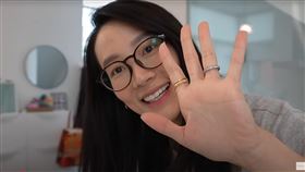 Kelly消失頻道一年，突更新影片。（圖／翻攝自YouTube）