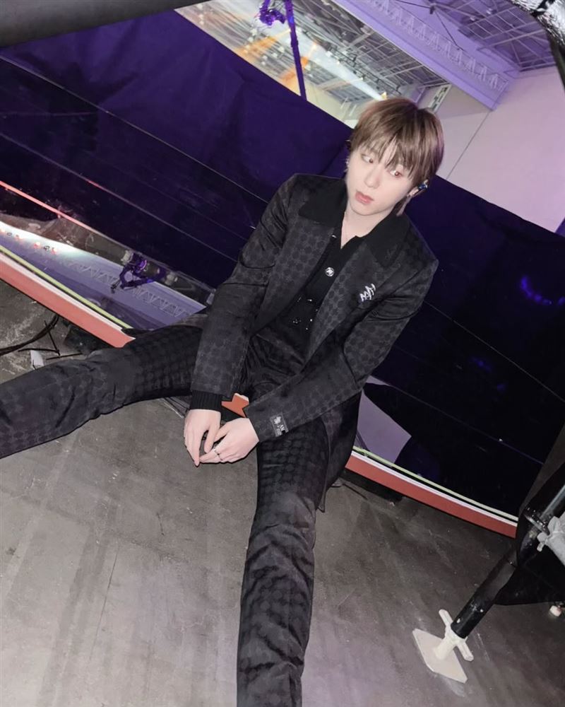 ZICO昨晚擔任開球嘉賓與演唱。（圖／翻攝自ZICO IG）