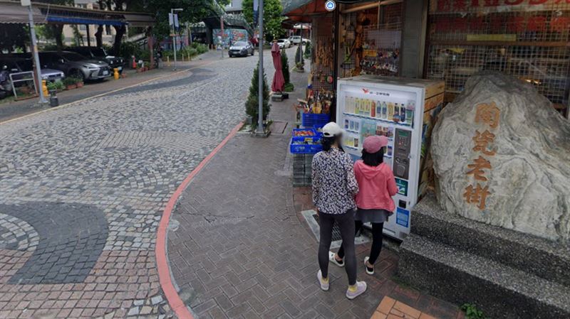 鶯歌陶瓷老街空蕩蕩，幾乎沒人。（圖／Google Map）