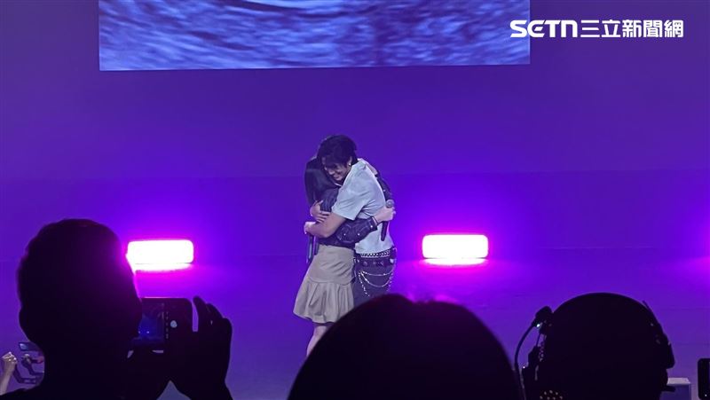 婁峻碩開心宣佈和老婆焦凡凡要當爸媽，曬超音波證實懷孕。（圖／記者鄭尹翔攝影）