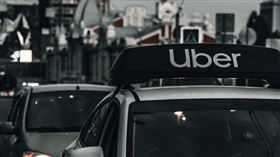 薩曼莎誤上假Uber，慘遭司機持刀狂刺約120刀。（示意圖／翻攝自unsplash）