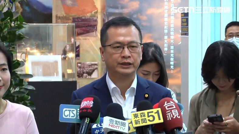 針對傅崐萁不排除參選，羅智強說，大家一起來比亮度，看誰能成為照亮國民黨夜路最亮的那顆月亮。（圖／翻攝畫面）