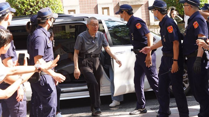 柯文哲怒批檢察官禁止與所有證人接觸的手法「惡劣」。（圖／翻攝畫面）圖／記者趙于瑩攝影）