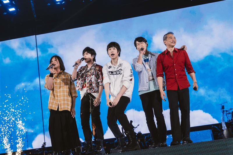 五月天《回到那一天》貴陽場。（圖／相信音樂提供）