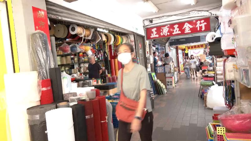 店家因佔用騎樓空間遭罰