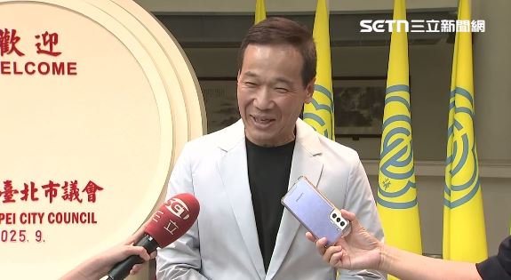 針對柯文哲上次開庭時的狀況，鍾小平認為，氣色蠻好的，思緒也很敏捷。（圖／翻攝畫面）