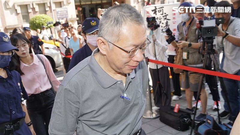 新／柯文哲維持7千萬交保　黃國昌回應了