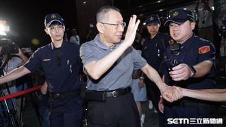 柯文哲拚免關成功 台北地院裁定維持交保