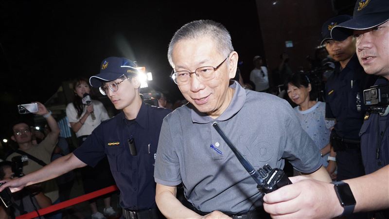 柯文哲回家！一票急籲他1事:小心笑不出來