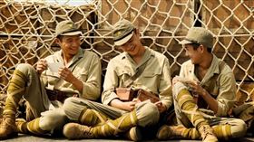 《聽海湧》新海三兄弟，左起黃冠智、吳翰林、朱宥丞。圖／公視提供