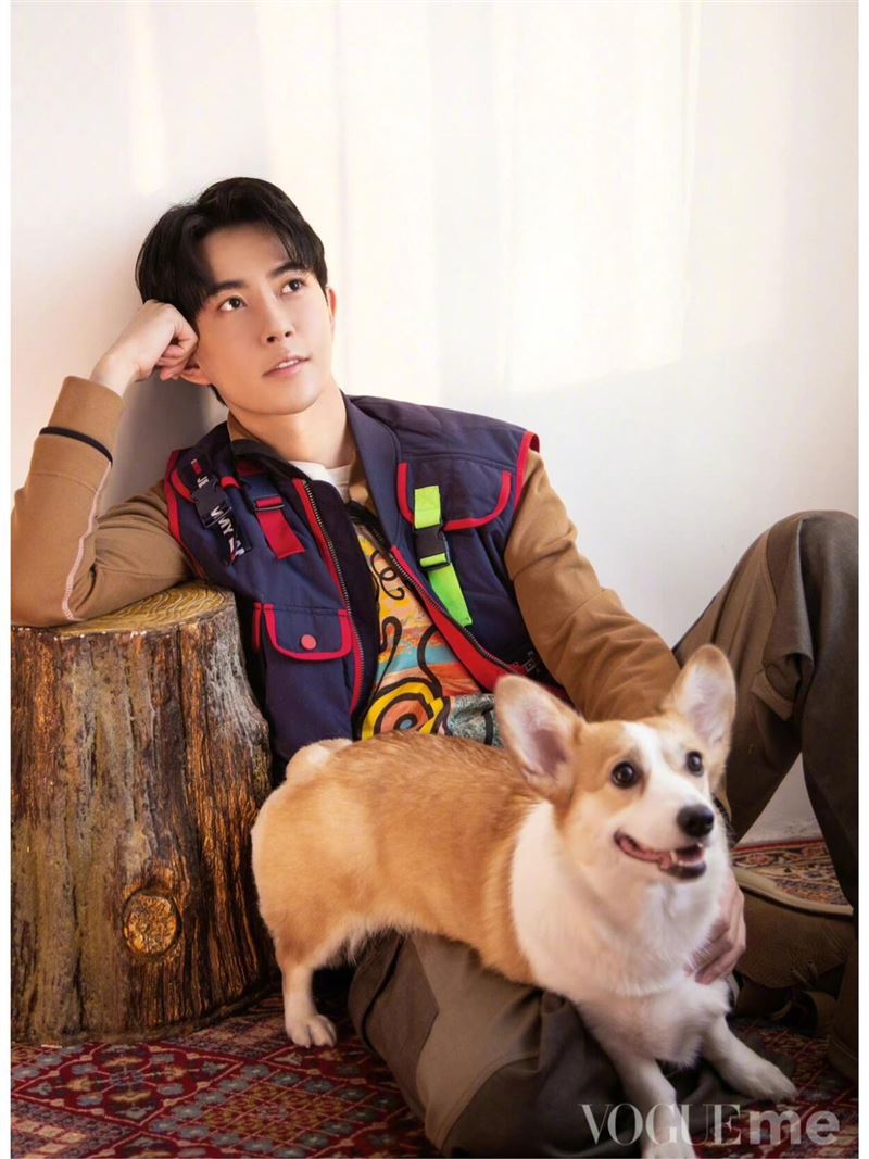 于朦朧曾與愛犬一起受訪。（圖／翻攝自微博）