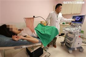 停經後大姨媽又來！不是回春 2症狀恐奪命（圖／翻攝畫面）