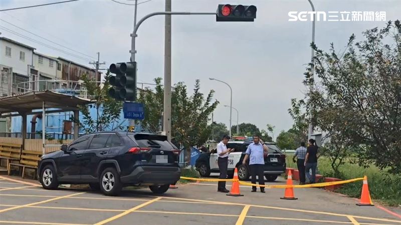 台中沙鹿區忠貞路發生凶殺命案,女子身中多刀橫死街頭。(圖/翻攝畫面)
