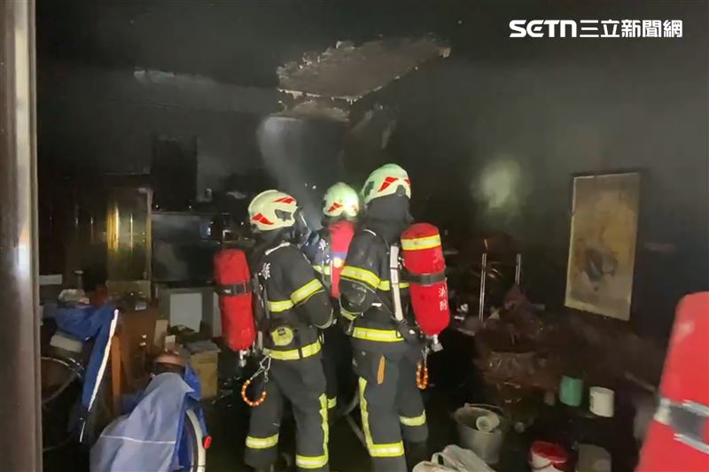 彰化北斗發生透天厝大火，屋主44歲兒不幸死亡。（圖／翻攝畫面）