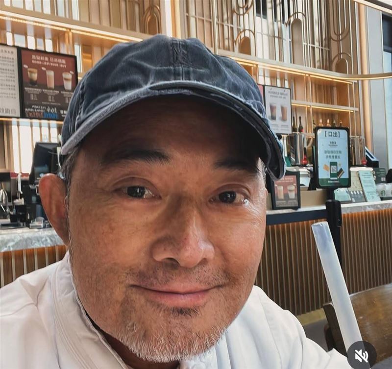 江國賓曬出滿臉鬍渣的近況照。（圖／翻攝自江國賓IG）