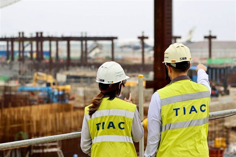 因應北登機廊廳與第三航廈營運需求，機場公司招募新人，鎖定4類職缺，打開職涯新篇章，起薪最高達8萬。（圖／機場公司提供）