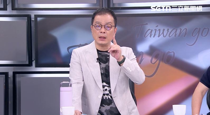 對於李文宗證稱「橘子」許芷瑜和柯文哲是「一組」，鍾年晃認為這件事柯文哲百分之百要扛。（圖／翻攝畫面）
