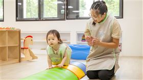 全家托嬰中心收托對象以全家員工子女及孫子女優先。（圖／超商業者提供）