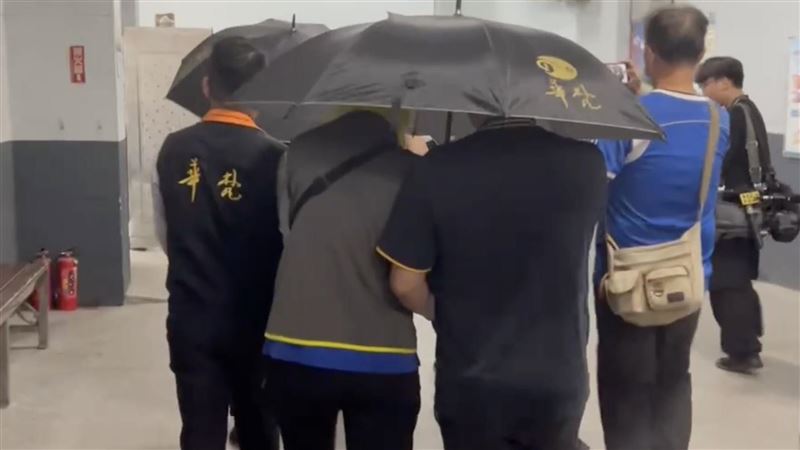 女兒遭17歲男友31刀砍死！父母慟同意解剖