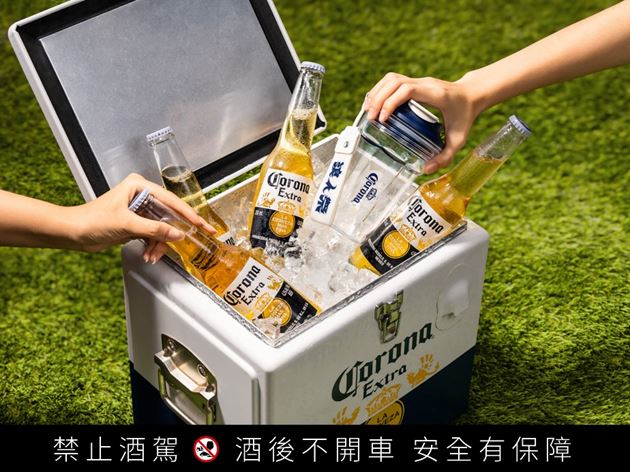 購買可樂娜330ml罐裝/瓶裝，滿6瓶即可免費獲得「可樂娜&times;浪人祭聯名環保隨手杯乙個」。（圖／品牌業者提供）