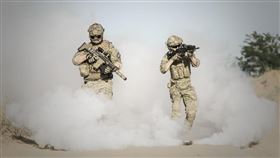 國際貿易署再度擴大出口管制，新增279個涉武擴高風險實體納入列管，總名單突破10,800筆。台廠若欲出口高科技貨品至名單對象，須事前申請許可，否則將遭海關攔查並依法處分。貿易署提醒企業務必落實查證義務，避免誤踩地雷、誤觸國安法規。（示意圖／PIXABAY）