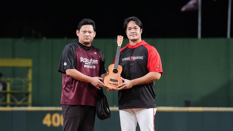 球員林智勝告別桃園　樂天送上驚喜兩大禮