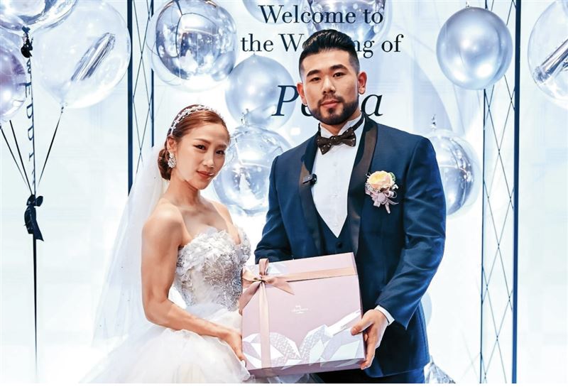 PEETA葛格（右）、Alisa（左）結婚一年半後離婚