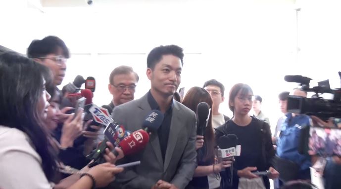 蔣萬安嗆賴清德「到底人民心聲你們有沒有聽到？」，但不回應公館圓環議題。（圖／翻攝畫面）