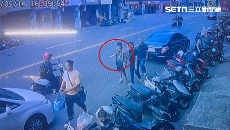 17歲駱姓少年殺女友31刀後變裝逃亡，躲在彰化賓館，仍被警方循線逮捕。（圖／翻攝畫面）