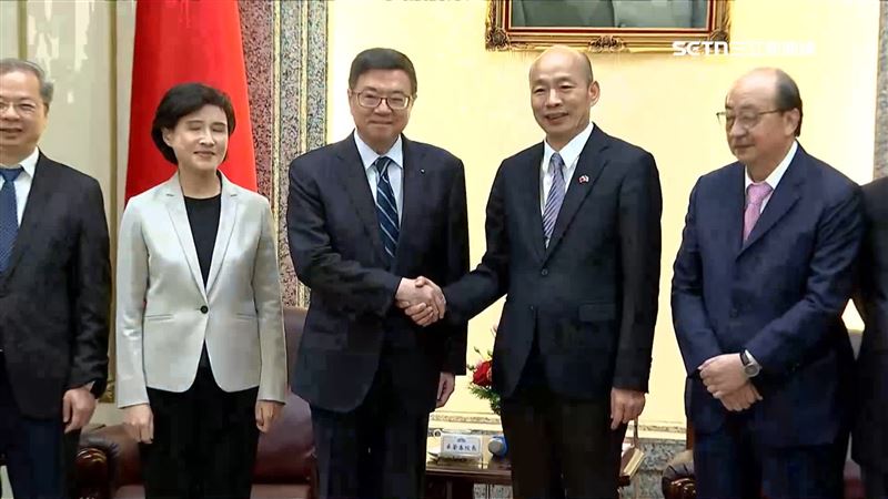 立法院19日正式開議，傳出政院已安排行政院長卓榮泰拜會立法院長韓國瑜和朝野黨團，期盼新會期降低朝野對立