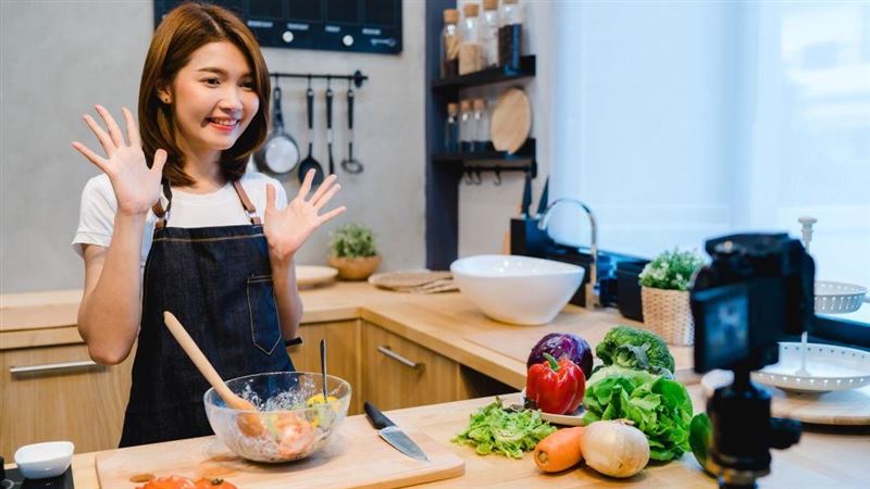 揭密網紅行銷直播購物!最大金主30代女性