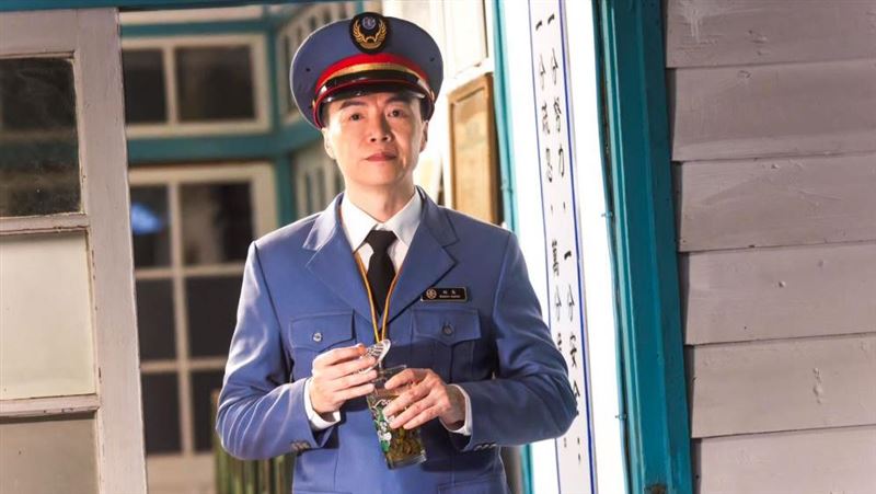 臨演上廁所消失！吳鈴山帥兒救火嗨翻現場