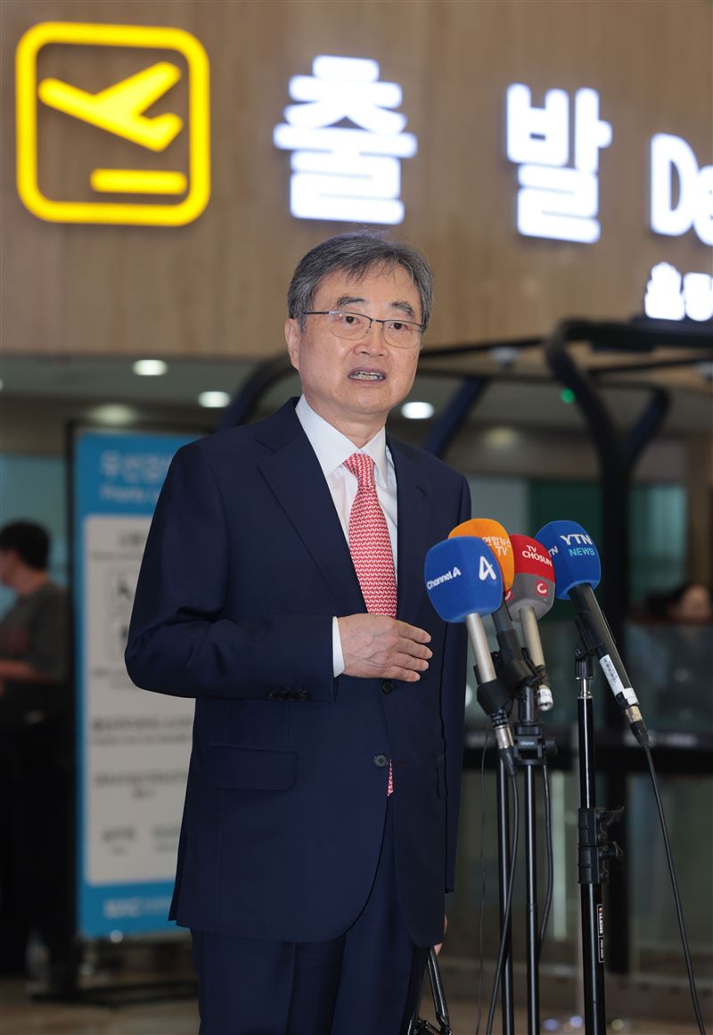 韓外長趙顯今（17日）訪中，將與中國外長王毅會面。（圖／路透社／達志影像）