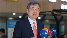 韓外長今（17日）訪中，將與中國外長王毅會面。（圖／路透社／達志影像）