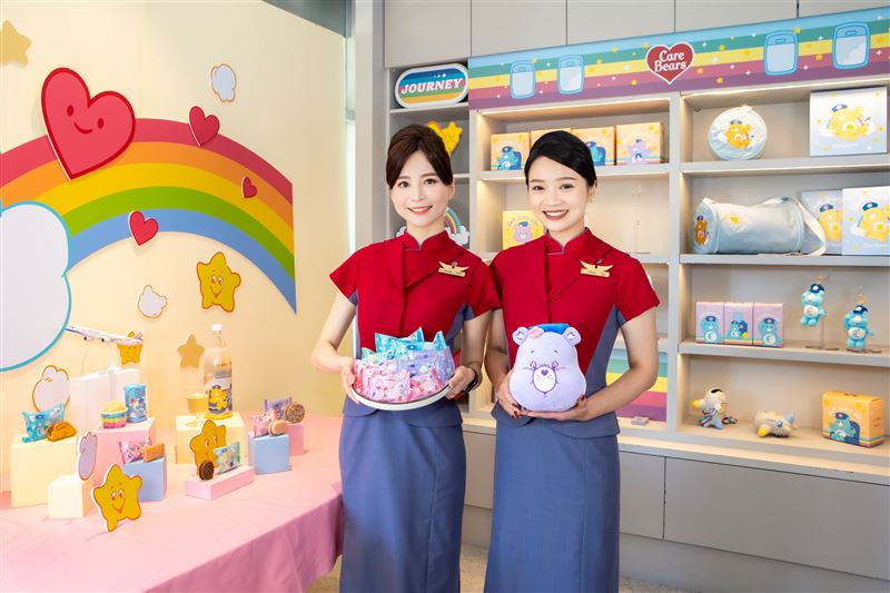 「Rainbow Wonderland Party」以Care Bears彩虹能量為靈感。（圖／品牌業者提供）