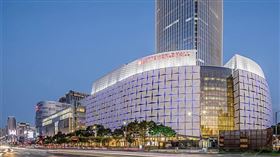 樂天信用卡爆出大規模駭客入侵。（圖／翻攝自LOTTE Department Store官網）