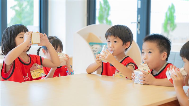 桃園市拍板「生生喝鮮乳」115年2月上路